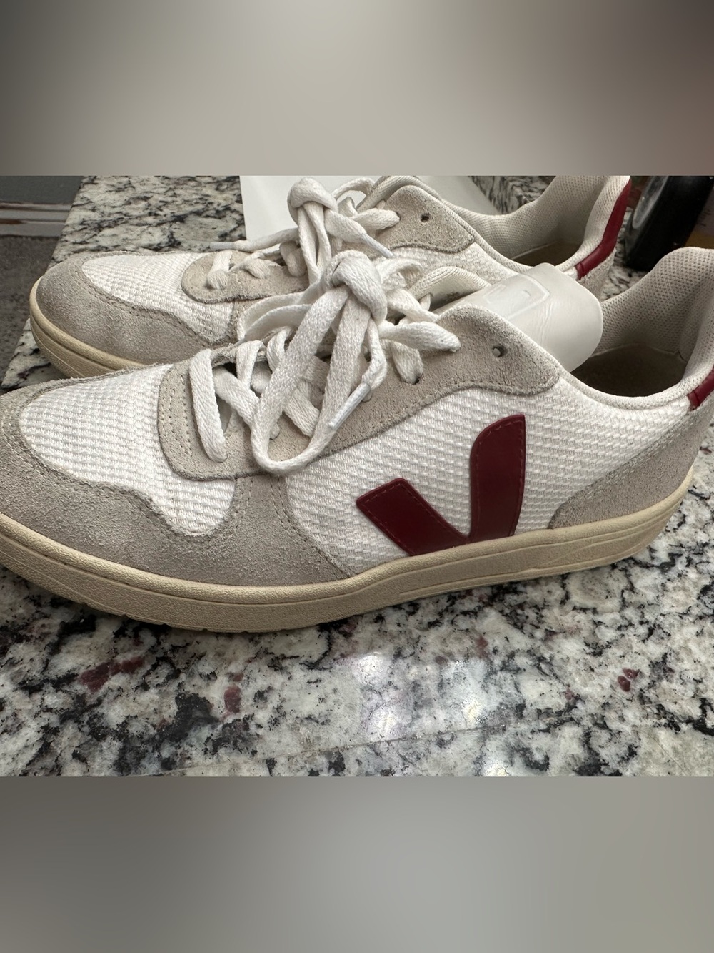 Veja V-10 B-Mesh Sneakers Womens 9 40 White Natural Marsala Low Top Lace Up